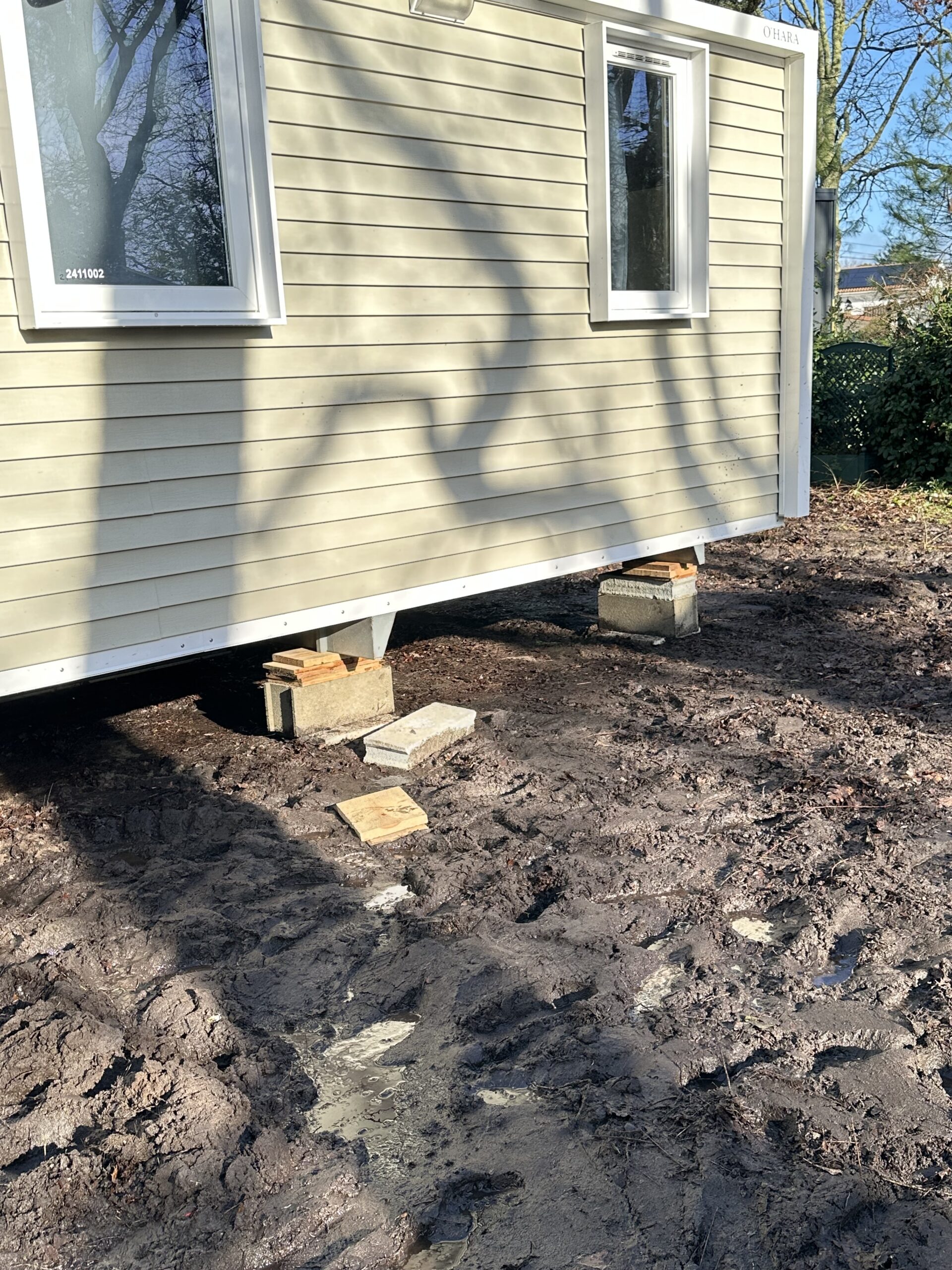 Mise en place et calage d'un mobil-home sur parpaings par Zen Mobil-Home.